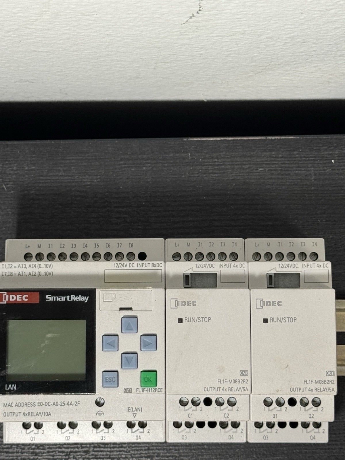 LOT IDEC FL1F-H12RCE Smart Relay PLC + 2x M08B Modules + 3x Mean Well EDR-150-24
