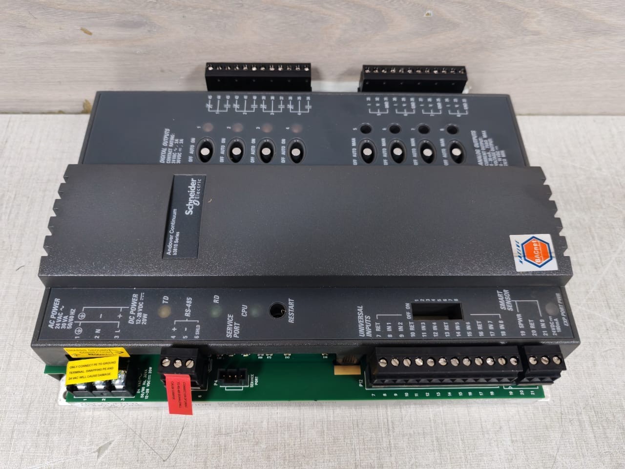 SCHNEIDER ELECTRIC B3814 ANDOVER CONTINUUM B3810 SERIES