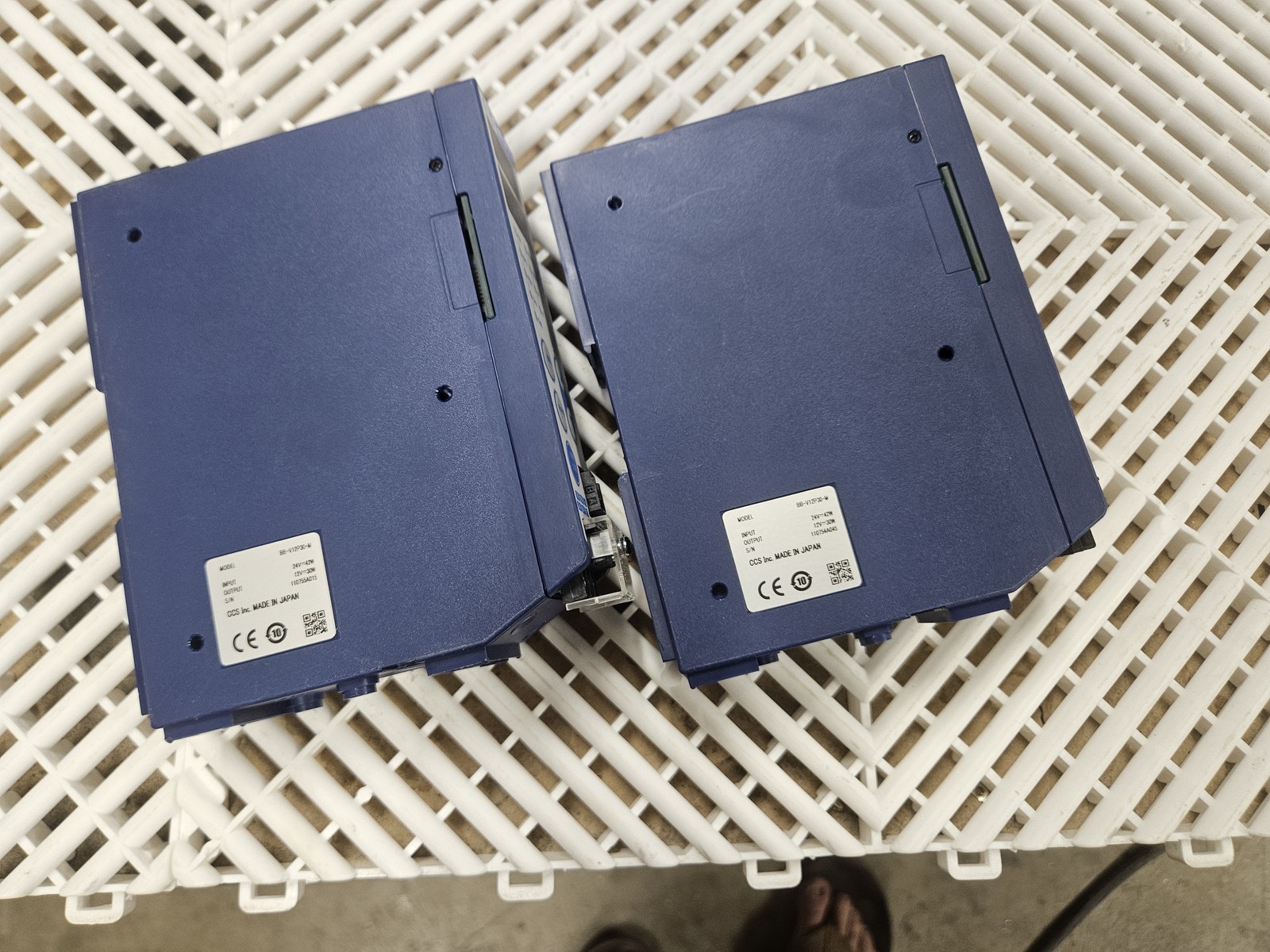 CCS BBV12P30-M 24VDC LED Lighting Controller Strobe (Lot of 2)