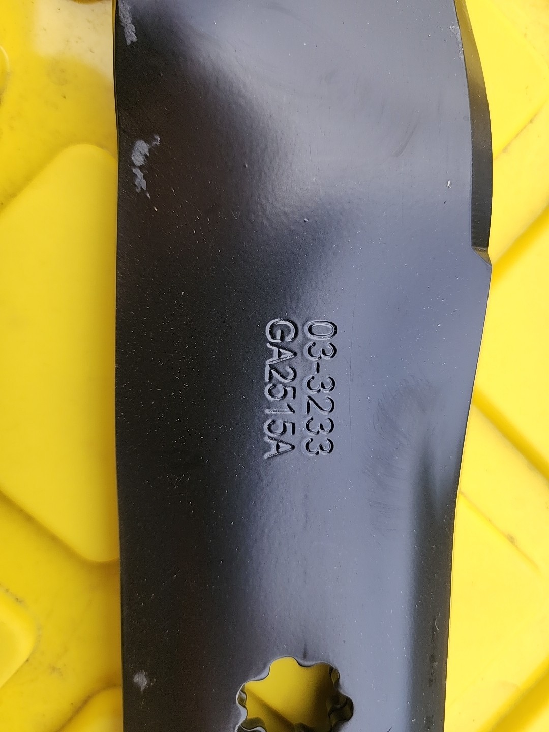 40MNB 03-3233 GA2515A 17″ MOWER BLADES