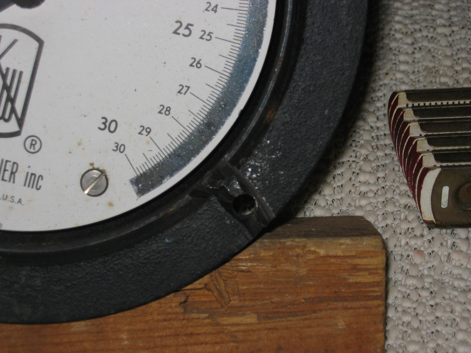 Karol-Warner Conbel Test Gage 30 psi 4.5″ lens