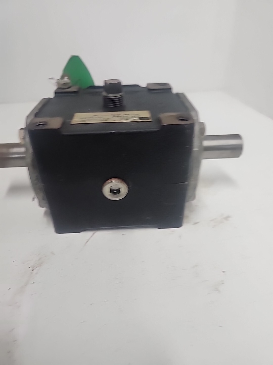 VON RUDEN 90002 GEAR REDUCER TEE * USED * 40-146 E/G, 1: 1, SP