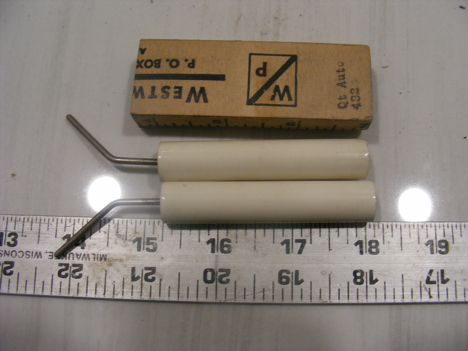 Westwood OIL BURNER IGNITER ELECTRODES 2 3/4″Long x 1/2″ dia Lot of 2 482