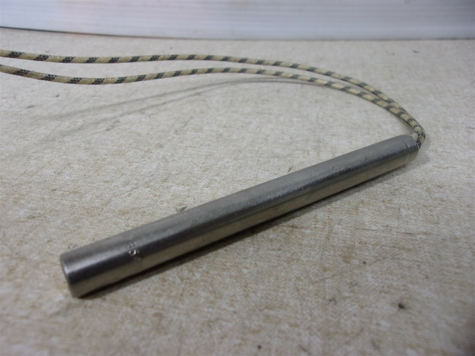 NEW Cartridge Heater W-4 95 DME CM-304-2 240V 500W LR54170 E89854 #8