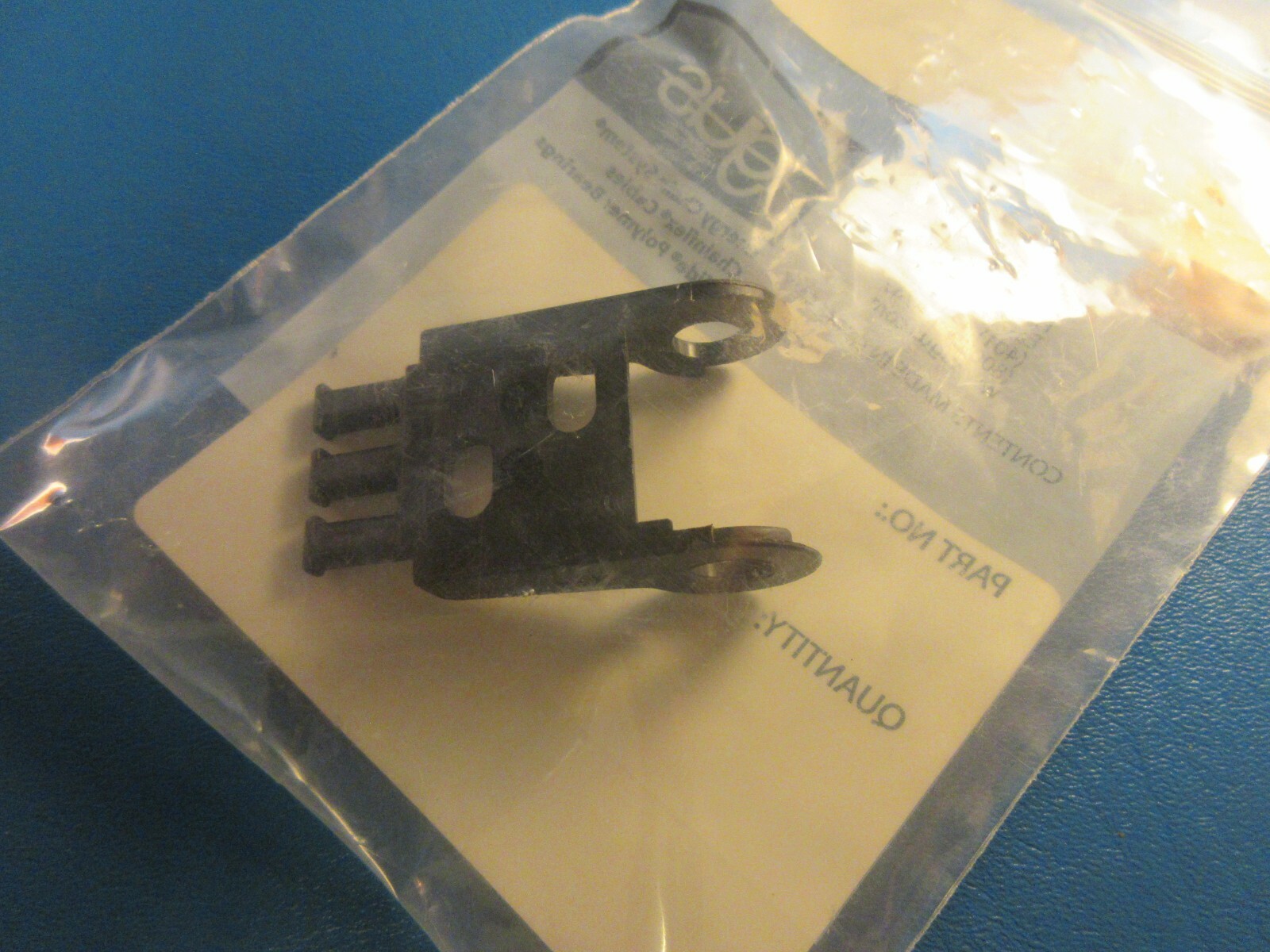 IGUS 15.025.038 24 Piece Energy Chain Cable +one 1025-34 PZMC Bracket,15-025-038
