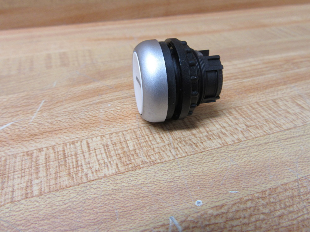 Klockner/Moeller M22-D-W-X1 Eaton Push Button M22DWX1 (Pack of 2)