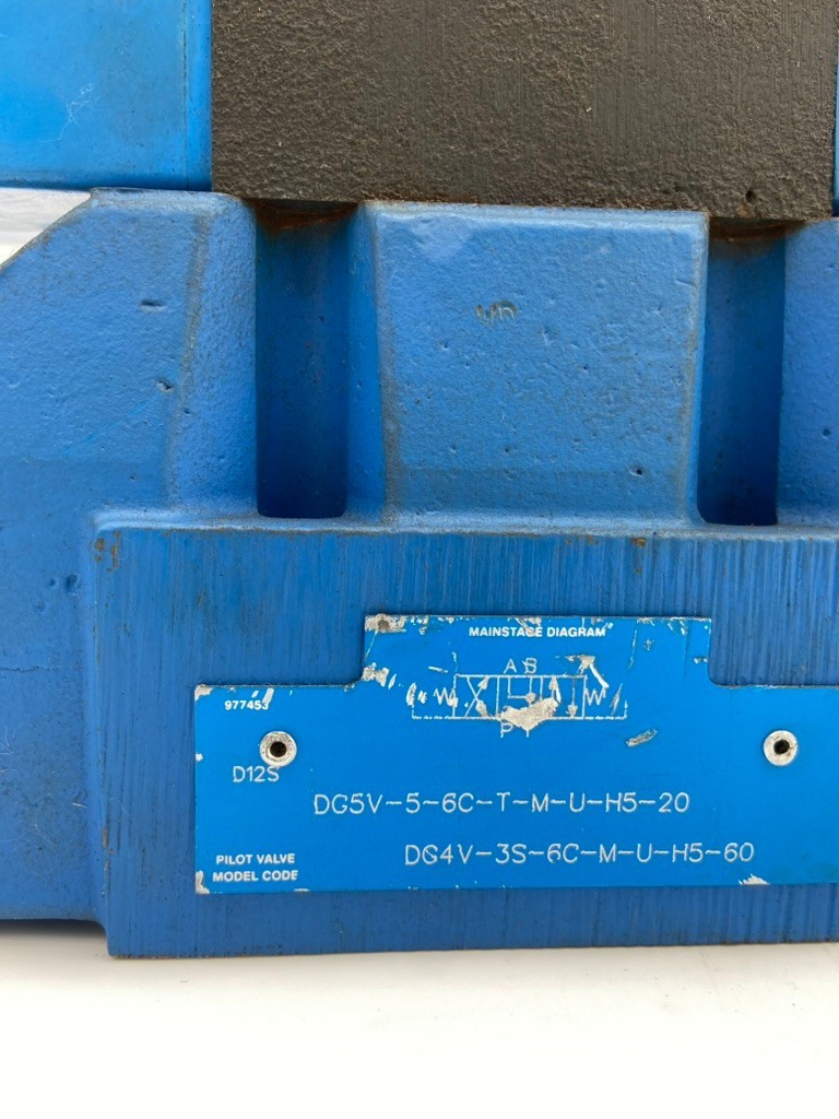 EATON | Vickers – Directional Valve – 02-110270, DG5V 5 6C T M U H5 20 – New