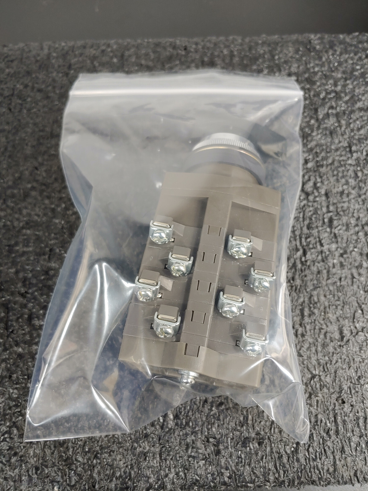 IDEC ACSNO-484-SB-C4002 CS Series Cam Switch