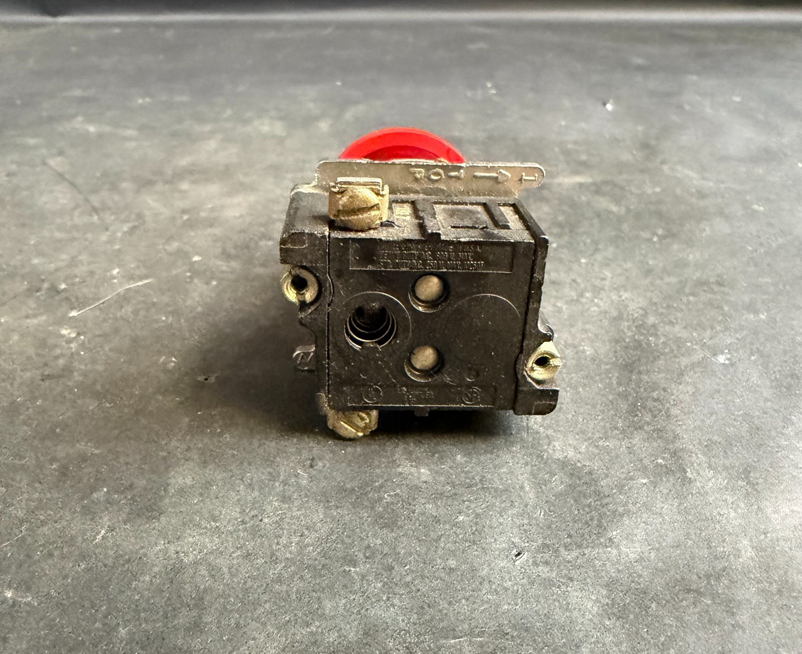 CUTLER HAMMER 1250T RED PUSHBUTTON ($20 OBO)