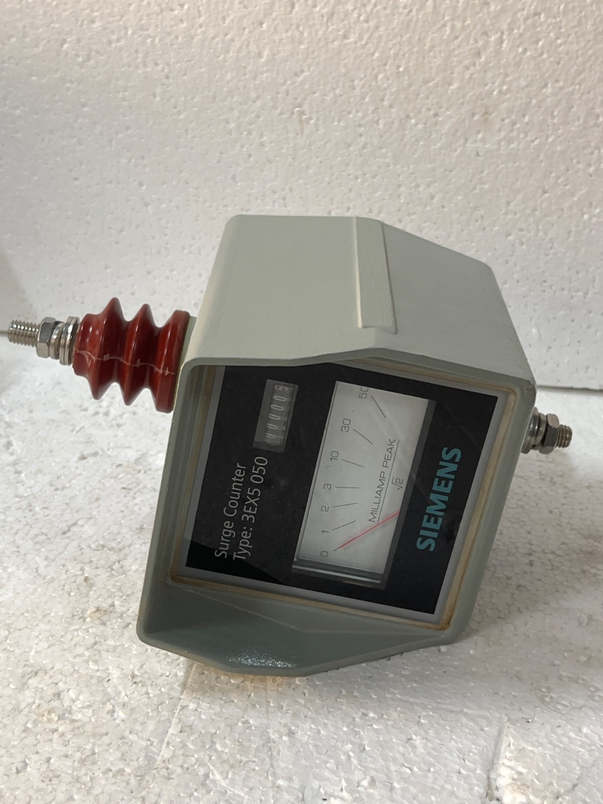 Siemens 3EX5 050 Surge Counter 3RX5050