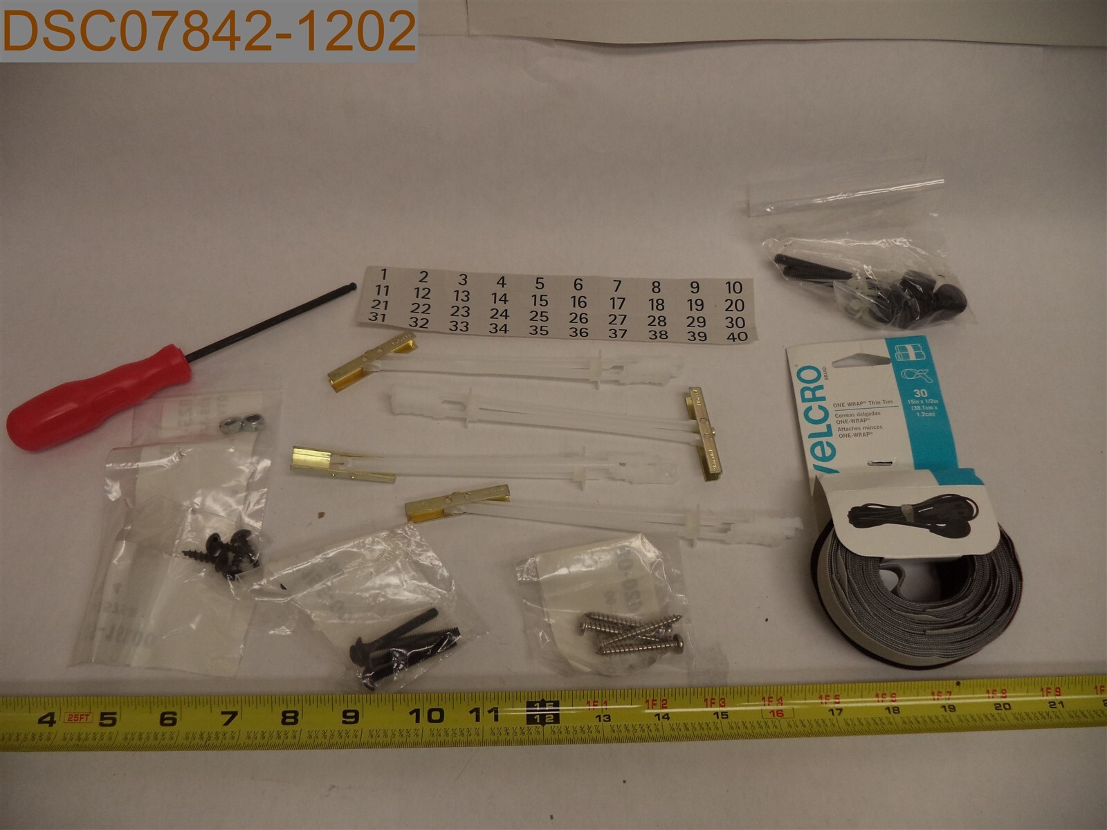 Ergotron Yes 20 Charging Wall Cabinet Tablet Hardware Kit YESCABGMPW 825-5709-00