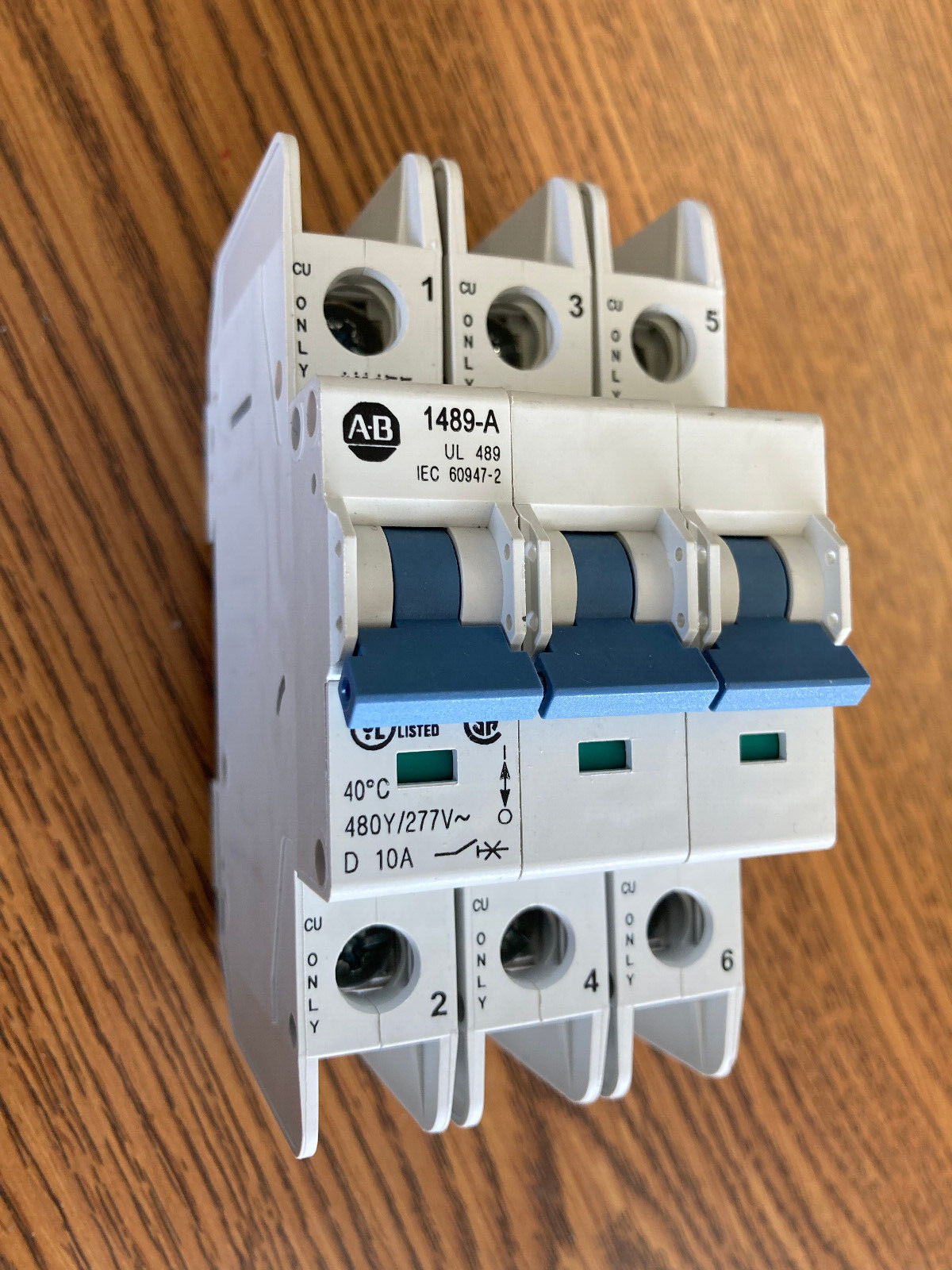 Allen-Bradley 1489-A3D100 Miniature Circuit Breaker 3-Pole, 10A, 480Y/277V A-BAB