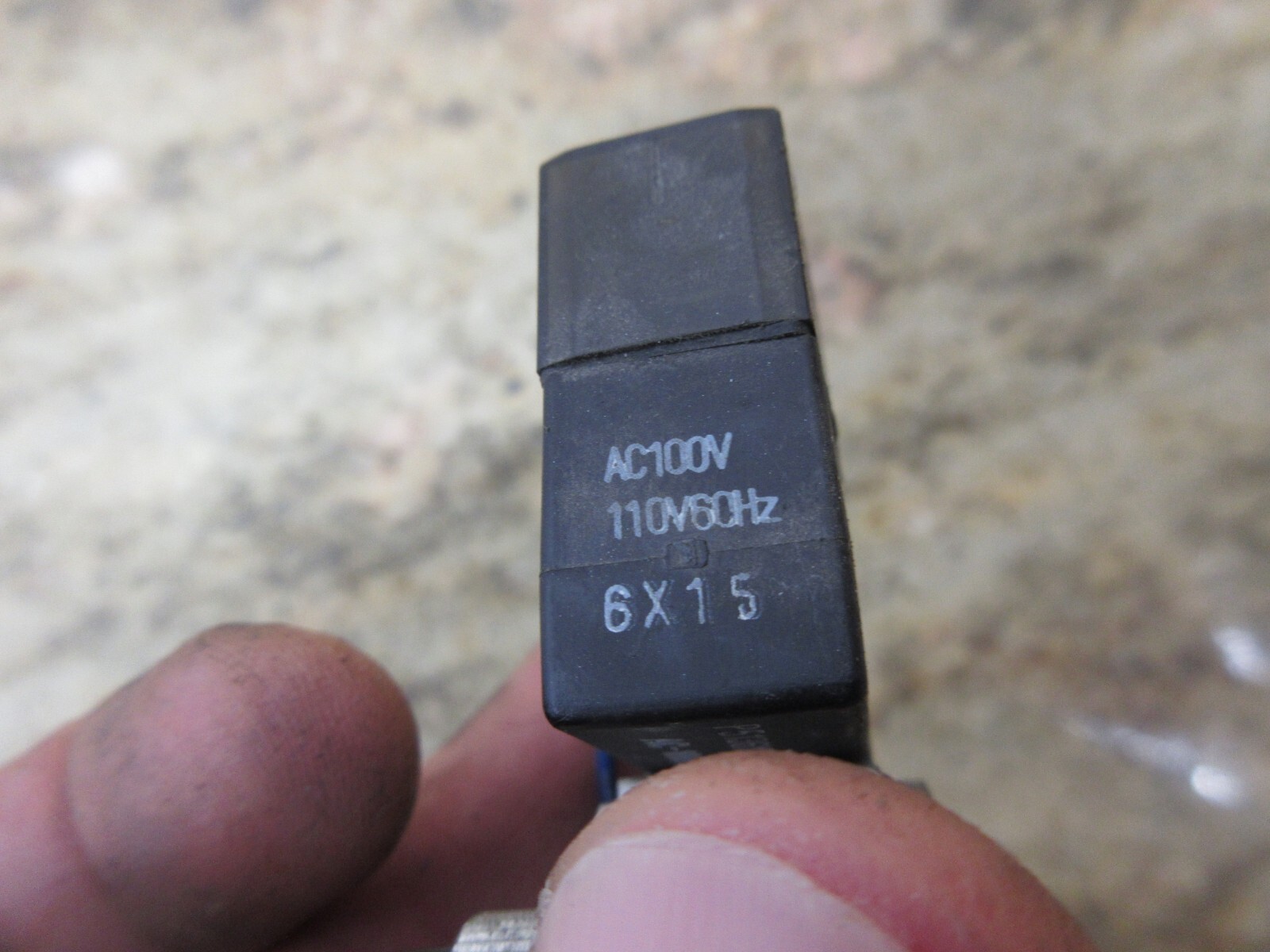MITSUBISHI FX-10 CNC EDM VALVE FUSE SWITCH AC100V 110V60HZ 6X15 AC-100