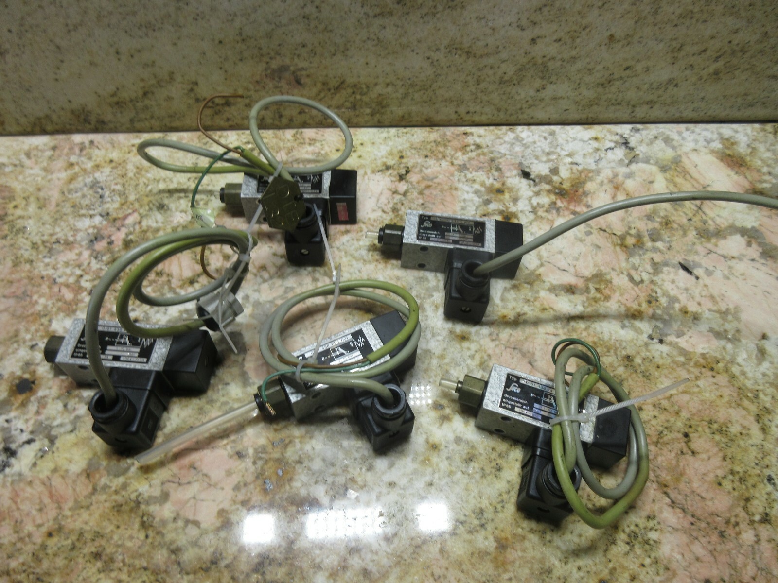 SUCO VALVE UNIT TYP 0161 438 14 1 001 IP65 0161438141001 EACH 1