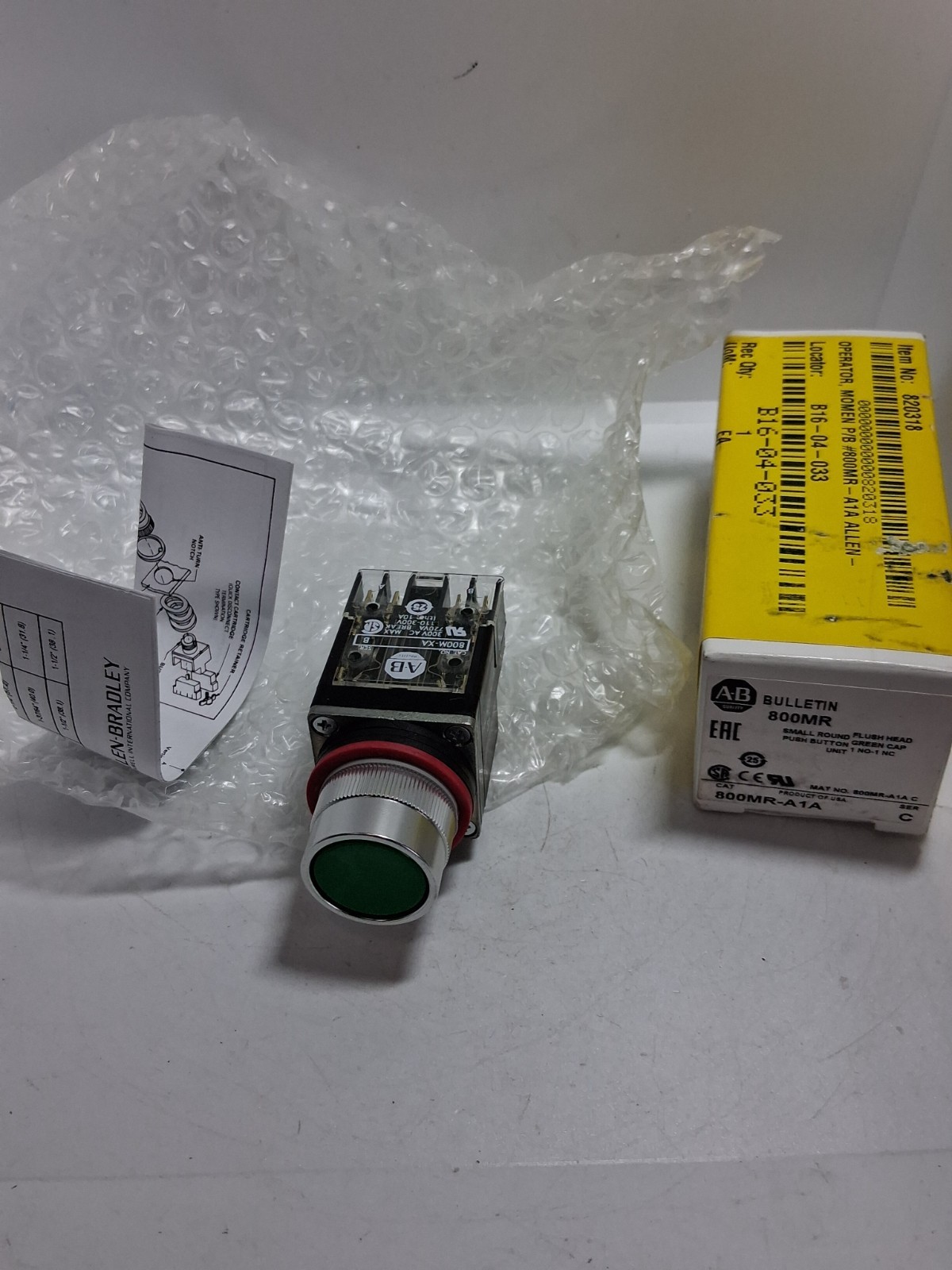ALLEN BRADLEY 800MR-A1A PUSHBUTTON GREEN FLUSH 1NO/1NC SERIES C NIB