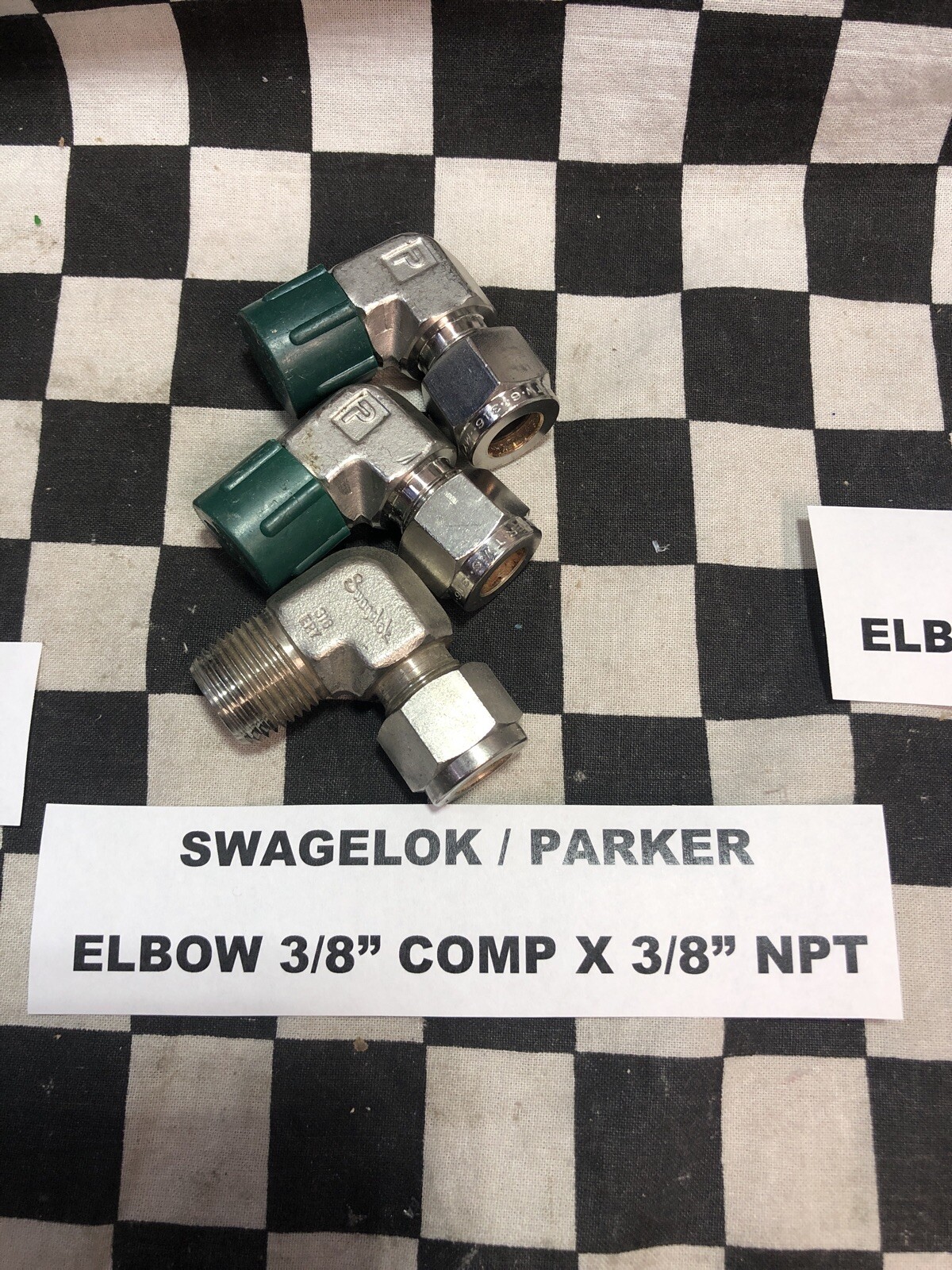 SWAGELOK Parker MALE ELBOW SS-810-2-8, 8-6 CBZ-SS, 4-4 CBZ-SS SHIPSAMEDAY#1174Q4