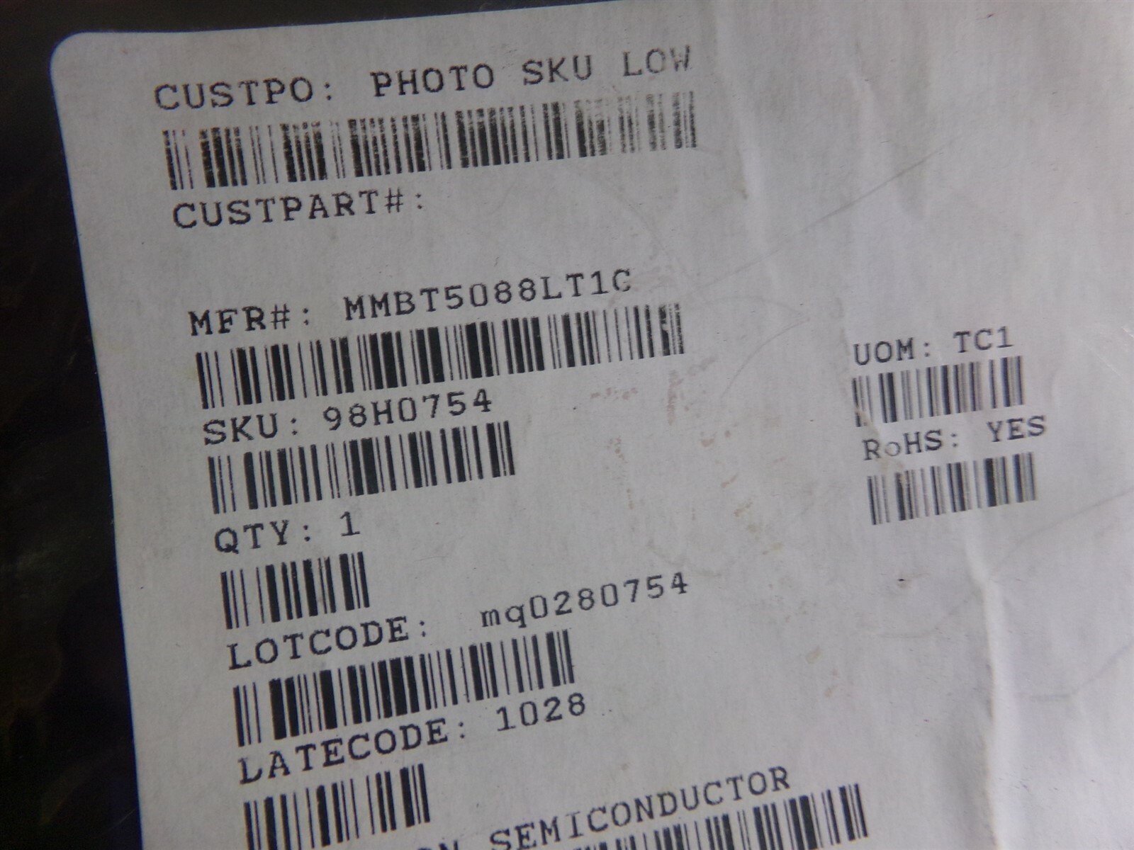 NEW Newark Bipolar Transistor MMBT5088LT1C *FREE SHIPPING*