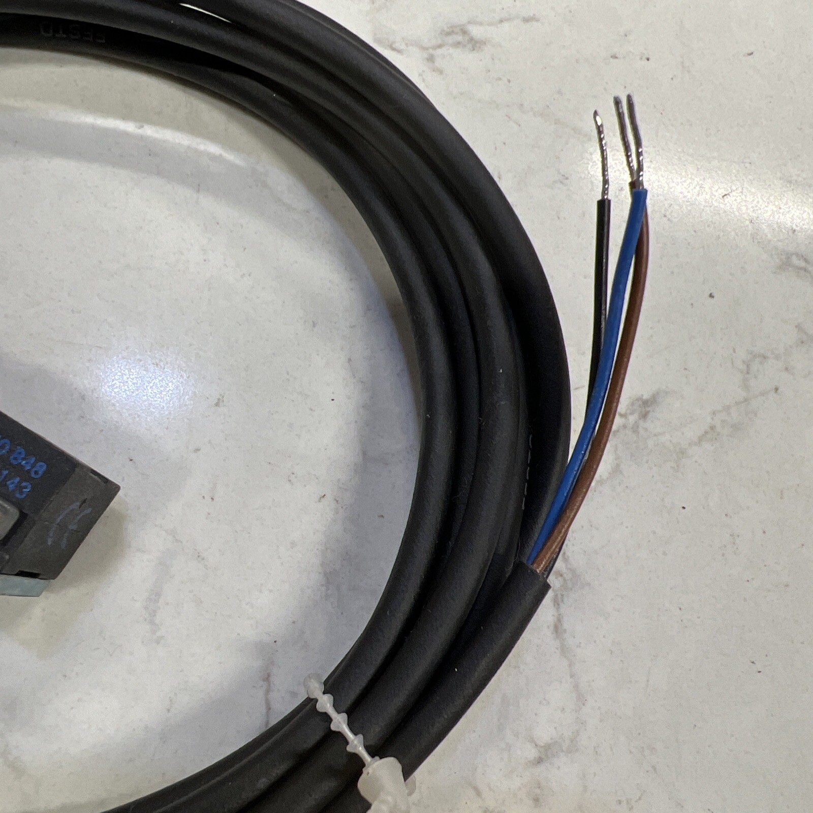 Festo SMEO-1-S-LED-24-B Proximity Sensor 150848 W/ Cable