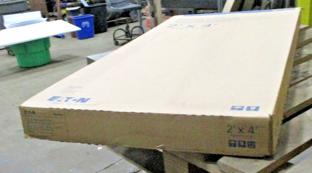 New Eaton Metalux 2′ x 4′ Recessed Troffer 24CZ-LD5-40-UNV-L835-CD1-U A7484ISU