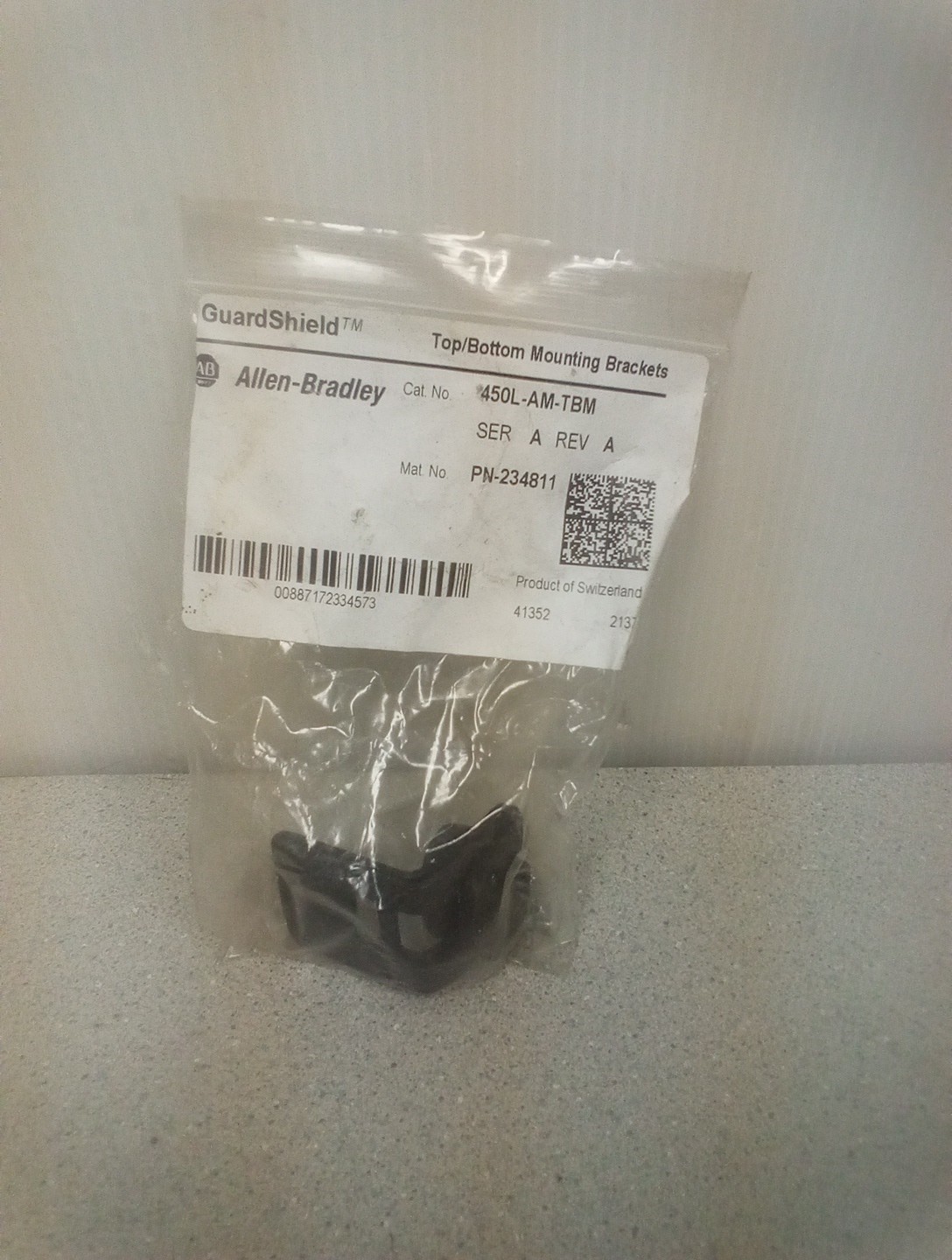 Allen-Bradley 450L-AM-TBM Top/Bottom Mounting Brackets