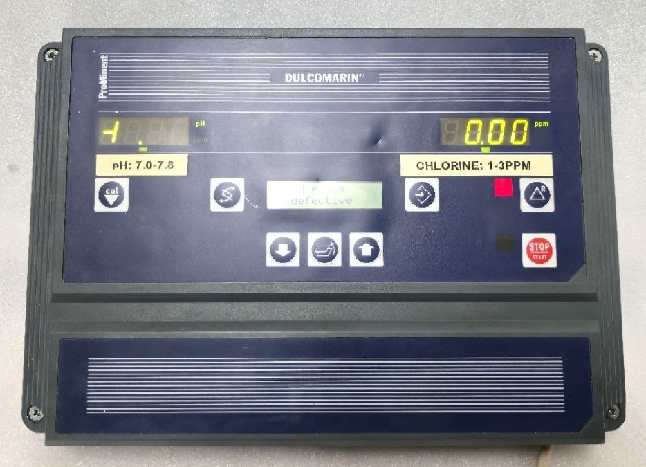 DULCO MARINE PROMINENT FLUID CONTROL DCMB 0W00000E30 SR NO.99018362-040599 230V