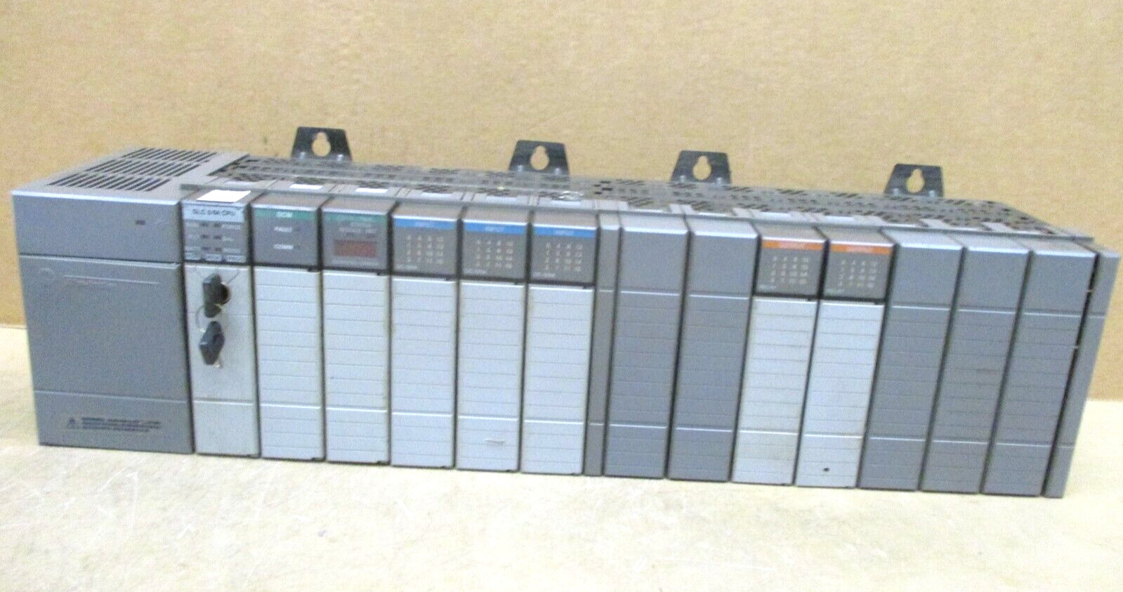 Allen-Bradley SLC 500 1746-P3 SLC 5/04 CPU 1747-L542 1747-DCM 1747-SDN 48693GN