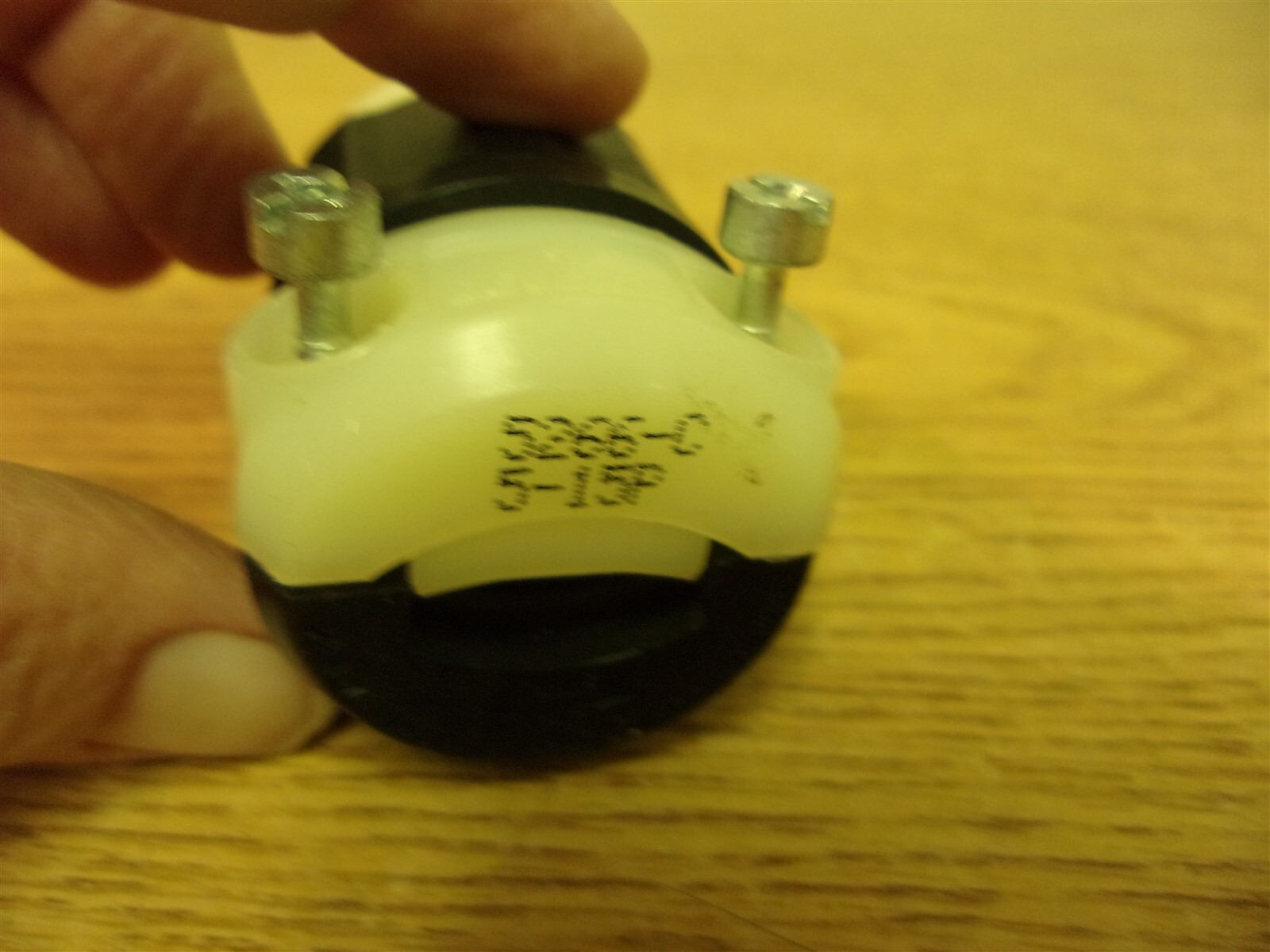 NEW Leviton 15A-125V GRDG 5266-C 5-15P*FREE SHIPPING*