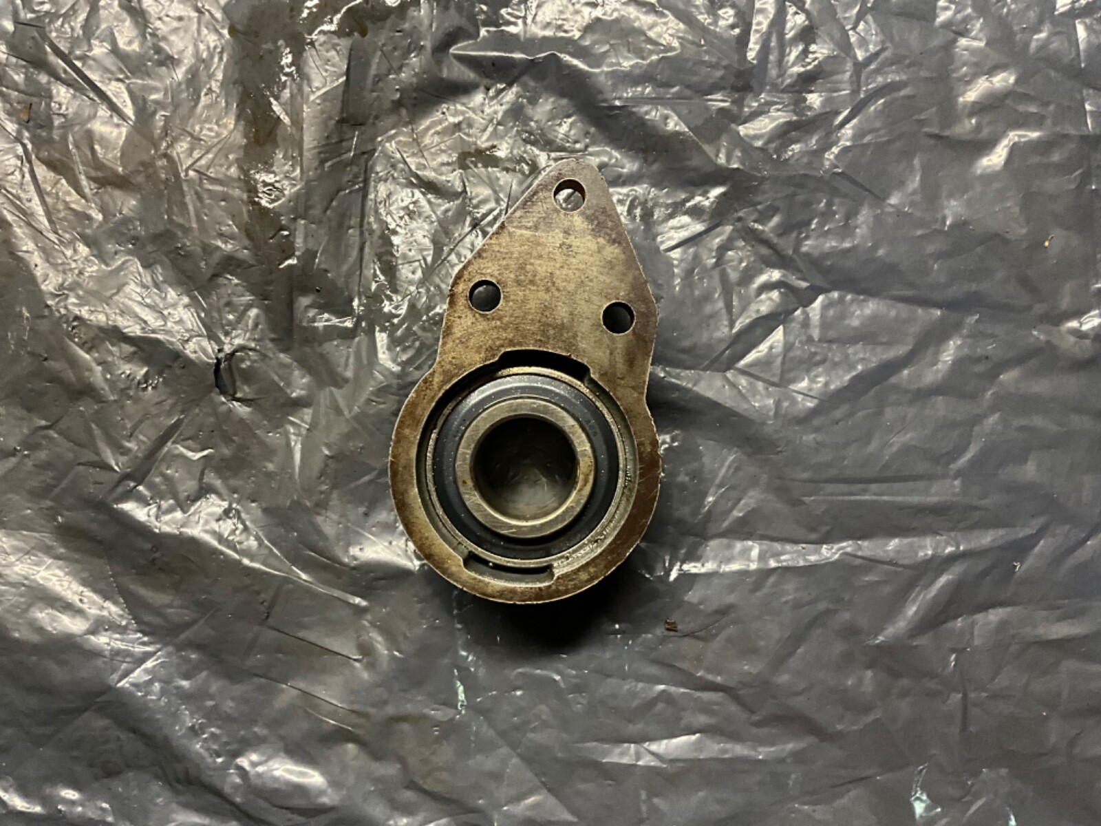 PEER 3-Bolt Flange Mounted Bearing FB208