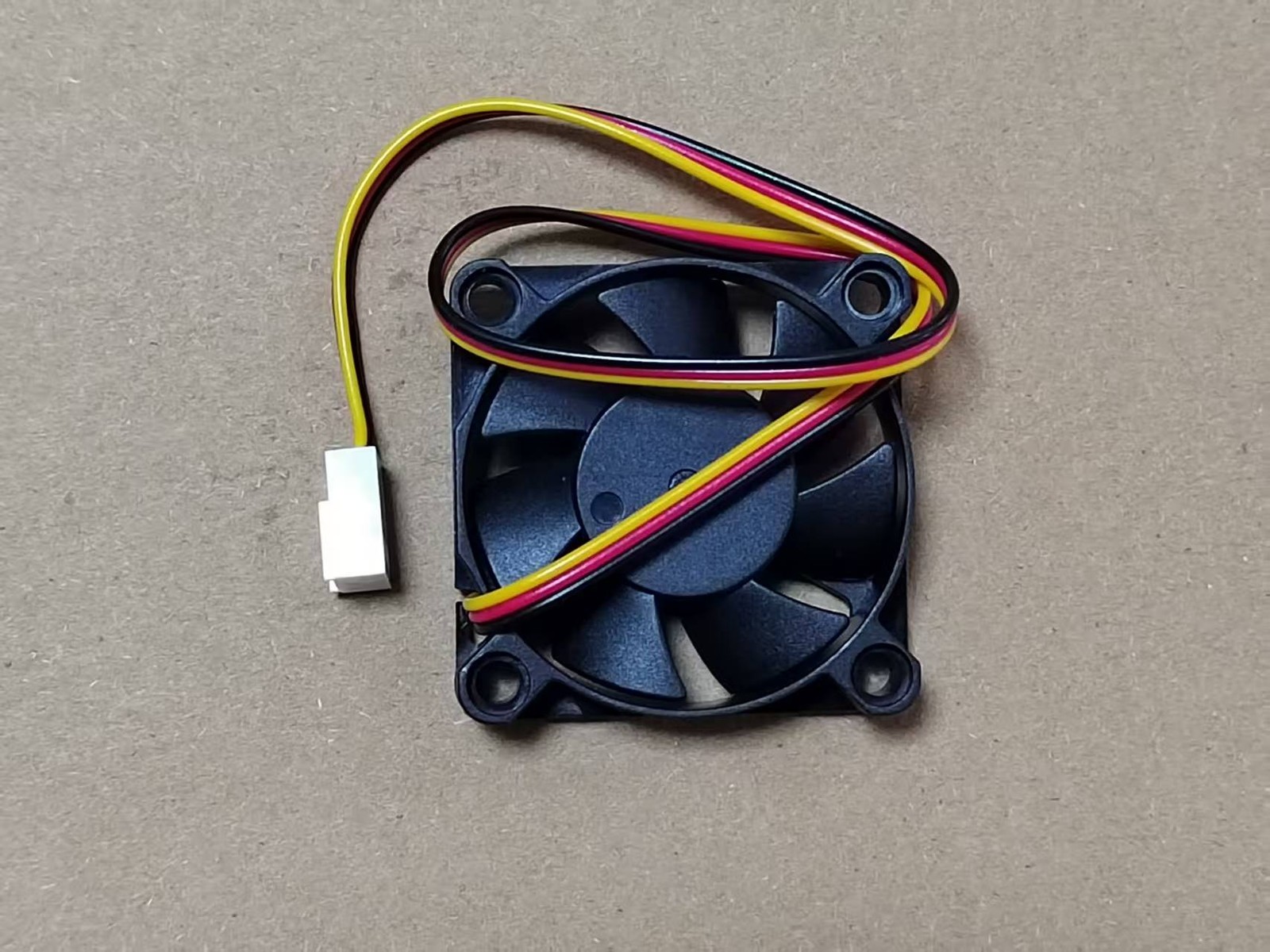 Y.S.TECH 4.5cm 12V 0.14A YW04510012LM Cooling Fan For Automobile Power Amplifier