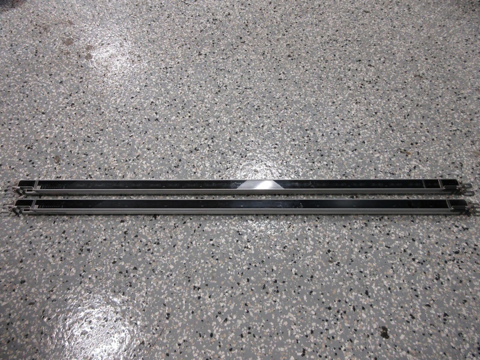 KEYENCE SL-C48H-T / SL-C48H-R USED SAFETY LIGHT CURTAIN TRANSMITTER / RECEIVER