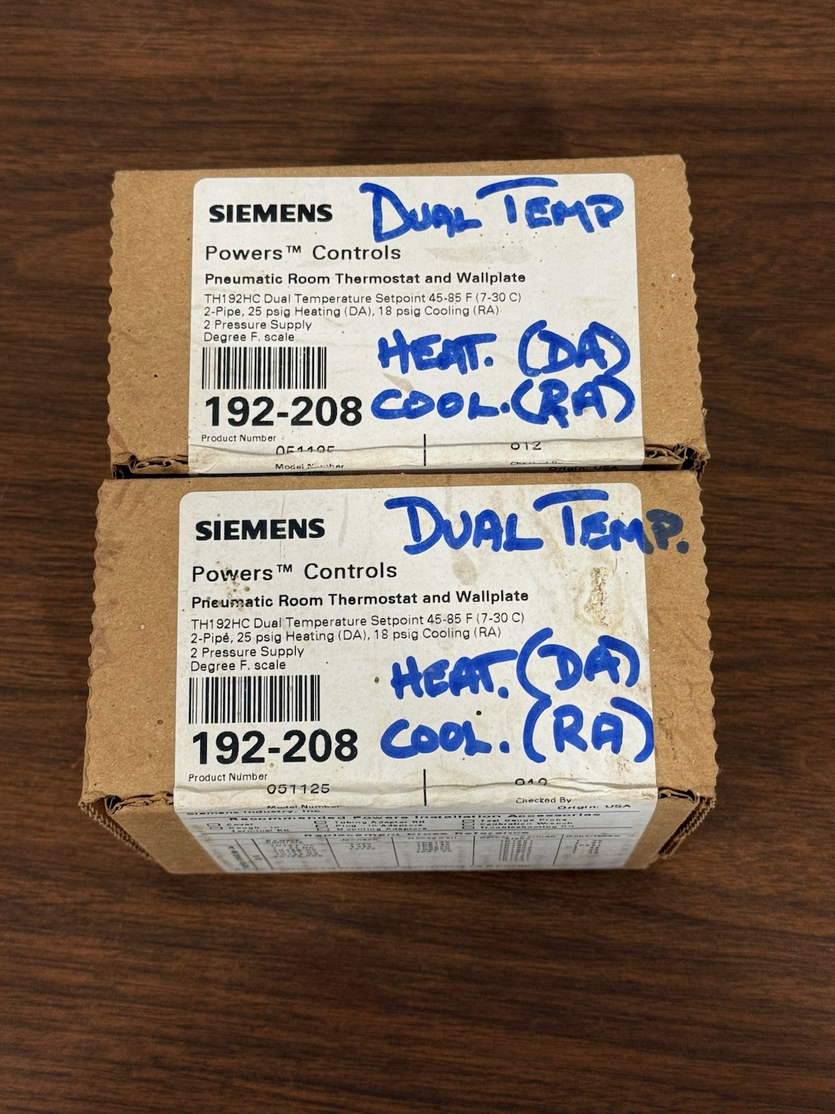 2X – Siemens 192-208 Pneumatic Thermostat, Dual Temperature, Heating And Cooling