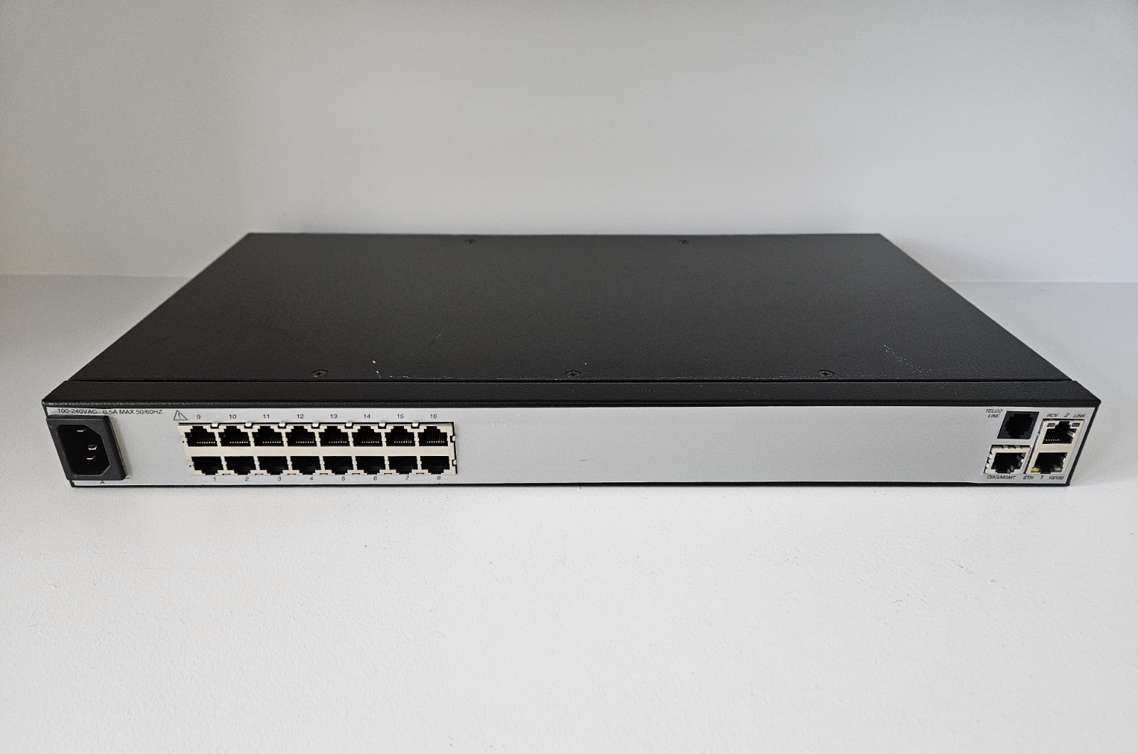 MRV LX-4016T-101AC 4000T Series 16-Port Remote Console Server