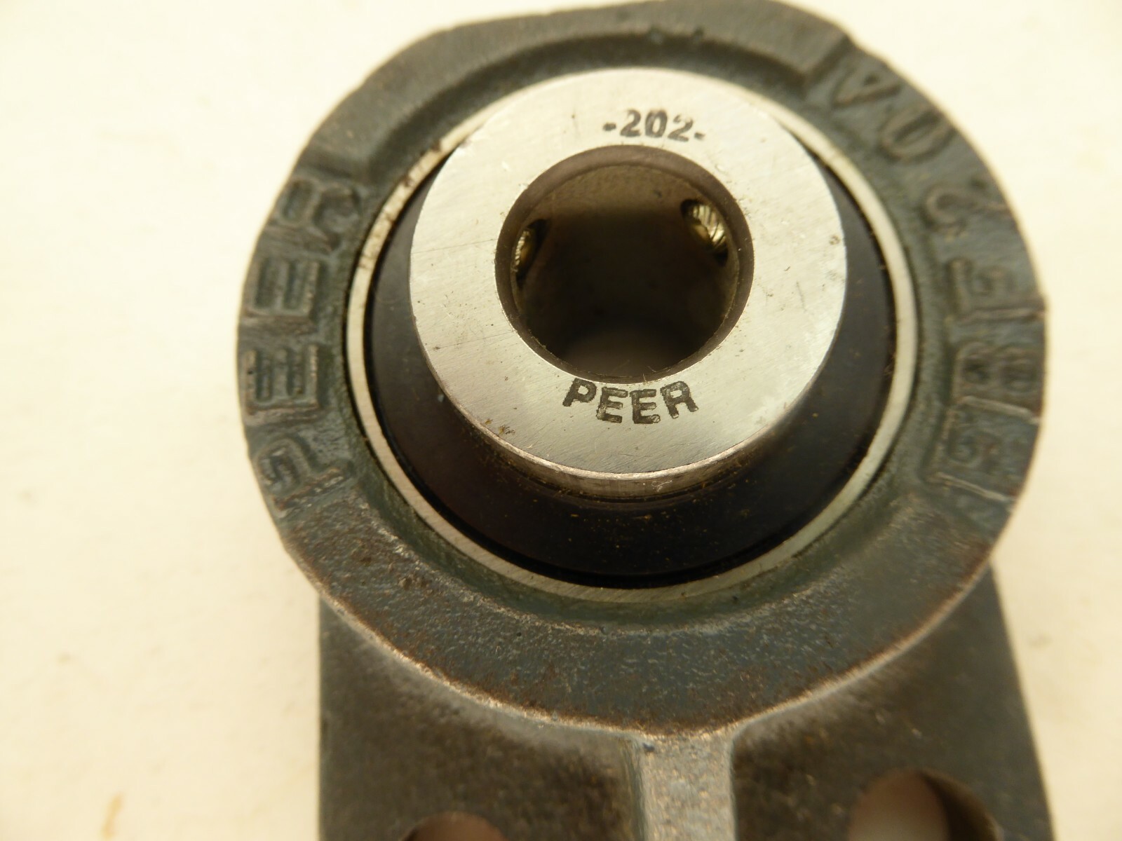 Peer FBF204 15mm 3-Bolt Flange Bearing 202 NEW NO BOX