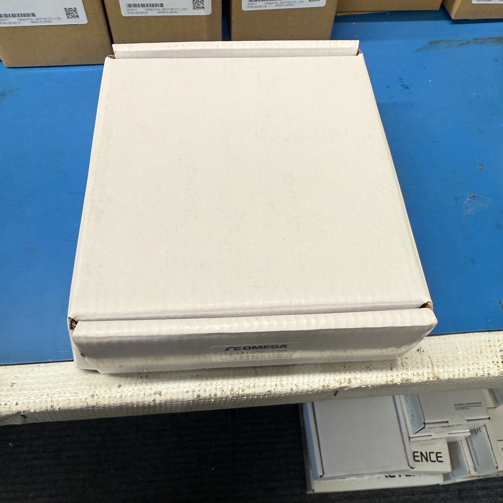 OMEGA ENGINEERING LCM103B-100 (BRAND NEW)
