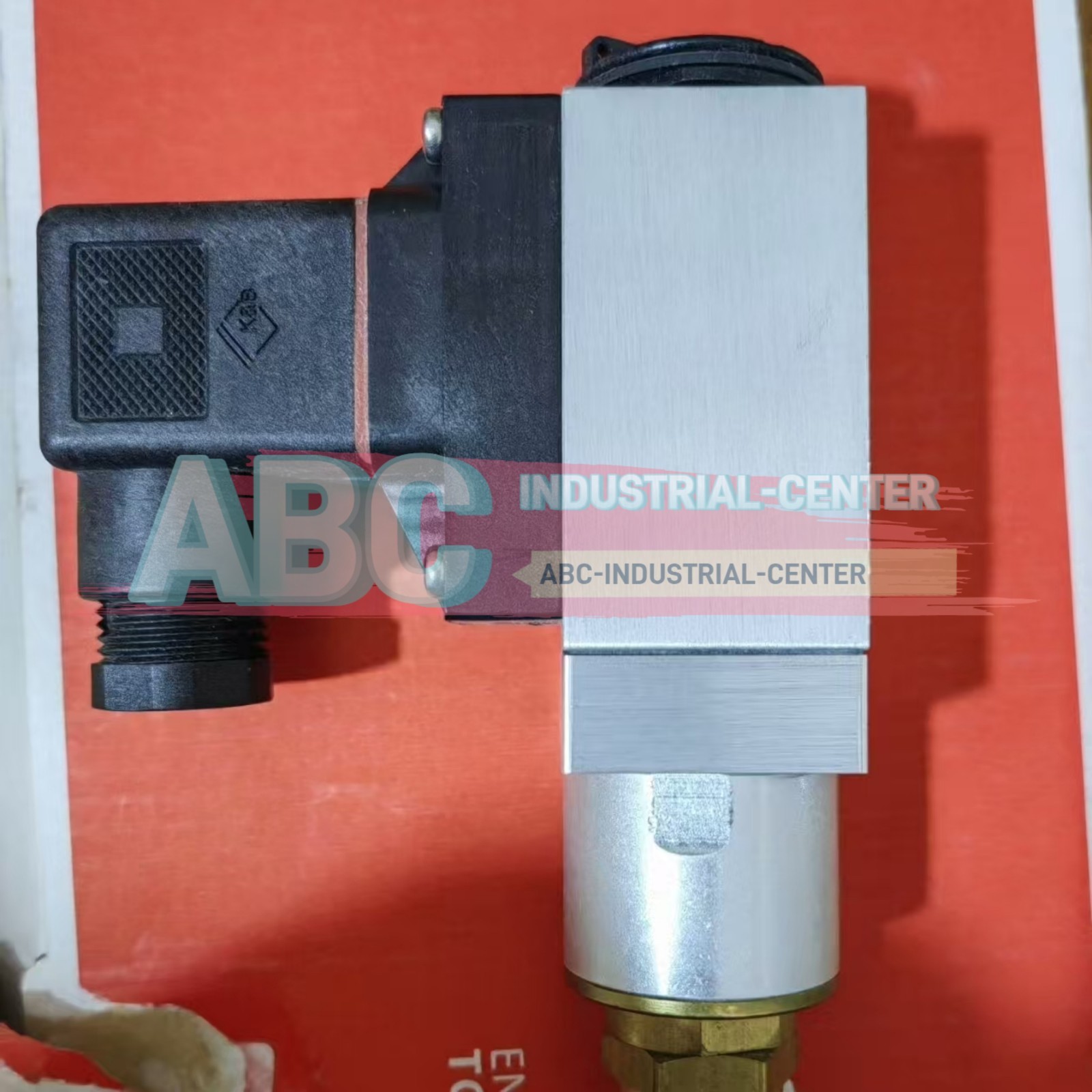 Danfoss 061B800266 MBC8100 thermostat#1pcs new in box