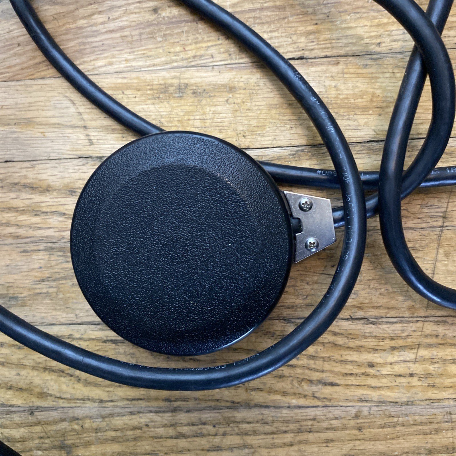 LINEMASTER Dolphin D41-SWNO Foot Switch