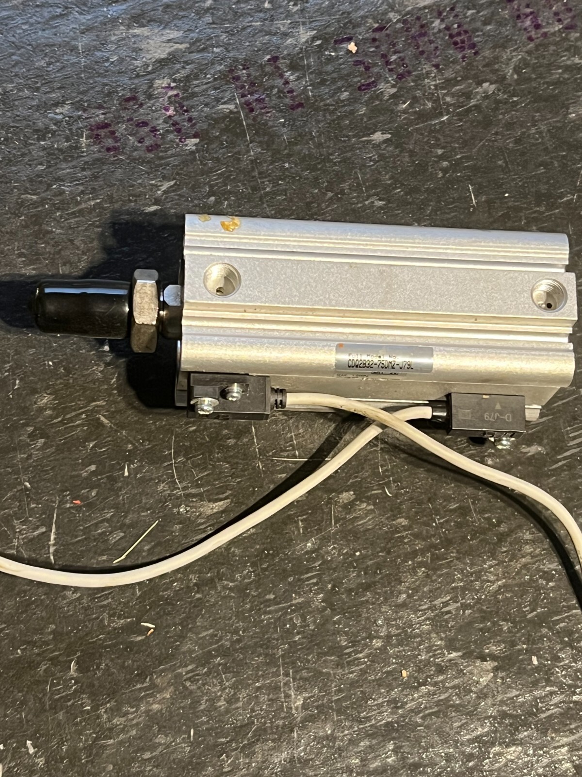 smc cdq2b32-75dmz-j79l nos no packaging shelfware