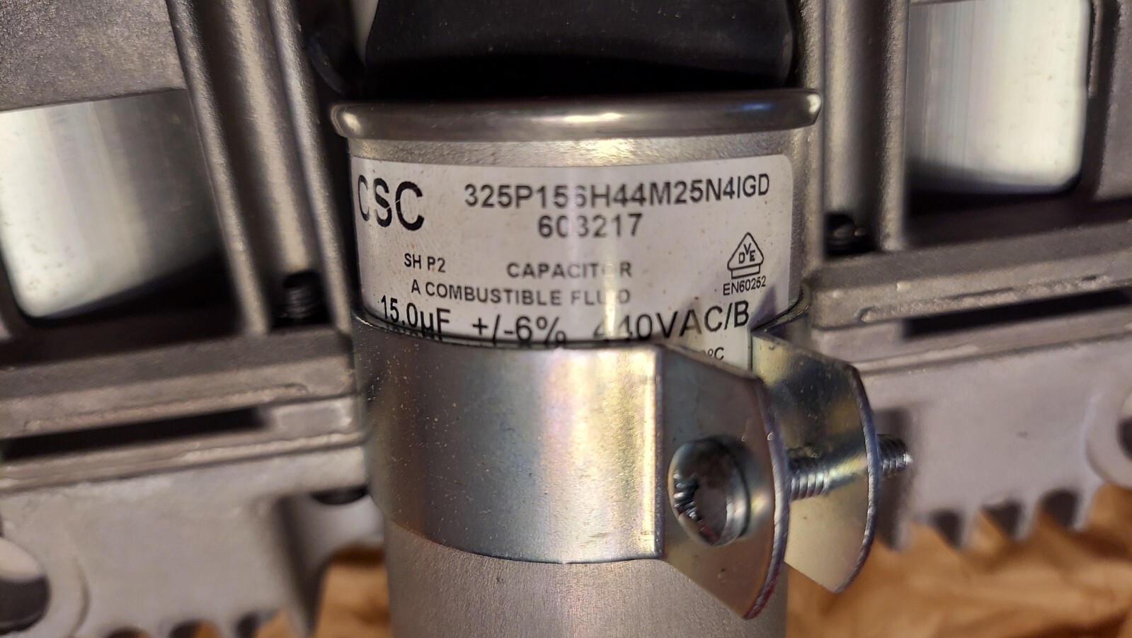 Rebuilt Thomas 2750BGHI75 Vacuum Pump 230VAC 2.2 AMP