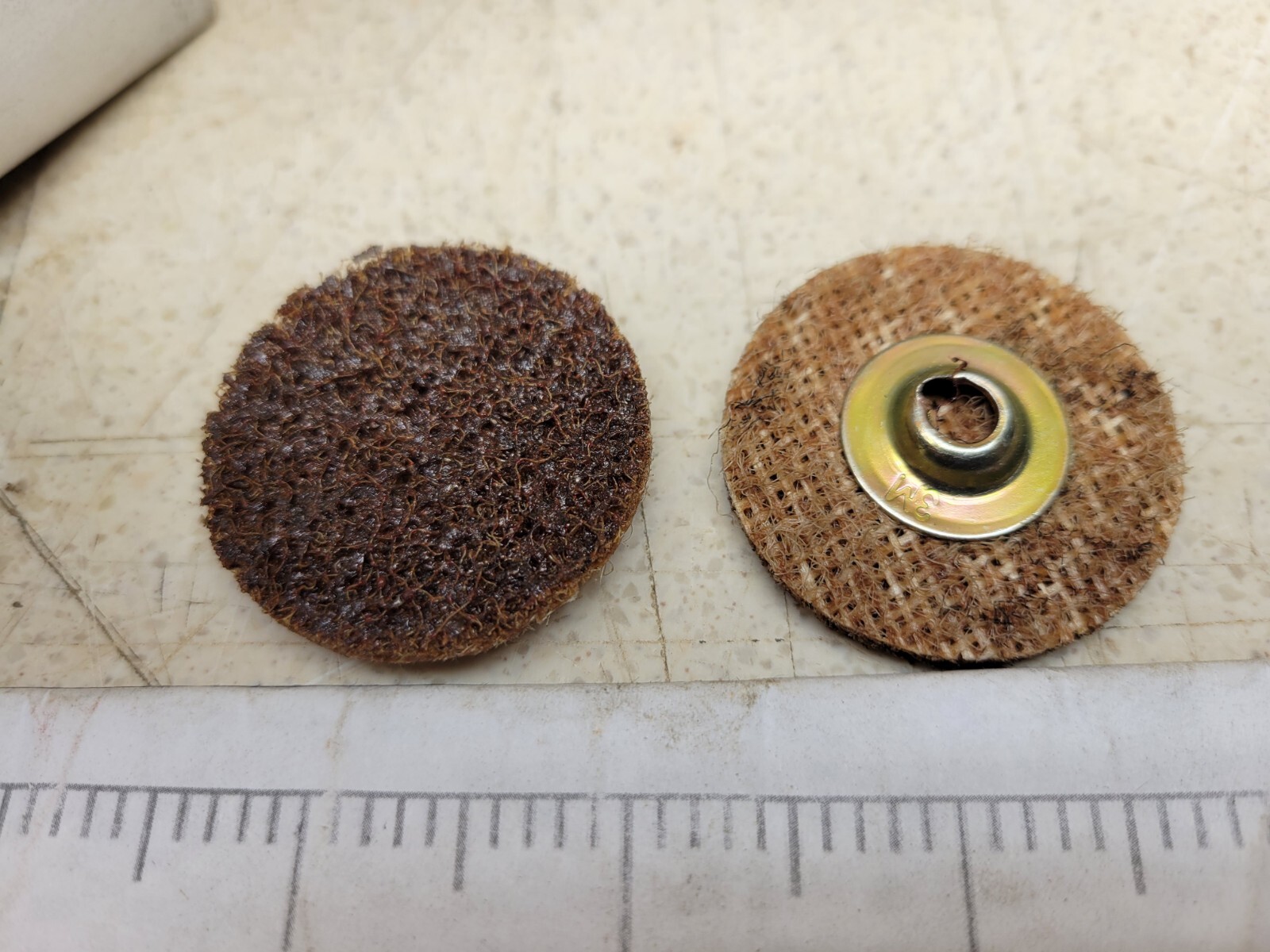 NOS Qty 46 Scotch-Brite Roloc Discs 25775 1.5″ Surface Conditioning A-CRS Coarse