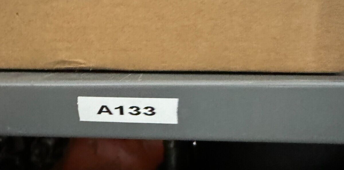 NEW IN BOX LUMAPRO GLASS GLOBE 21R882