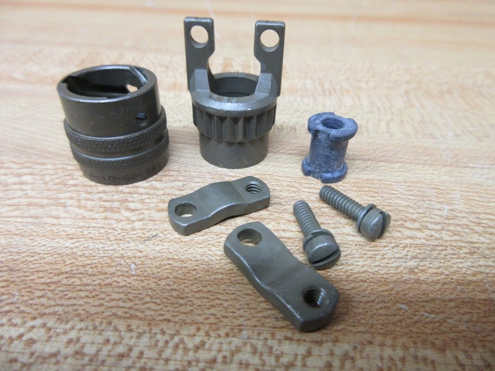 Amphenol PT06A-10-6S SR Circular Connector Plug U71-150752-06S