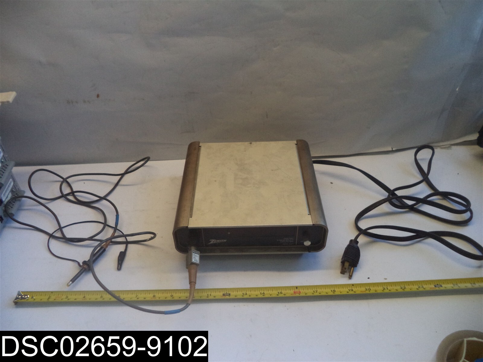 USED: Zenith 852-241 Digital Frequency Counter