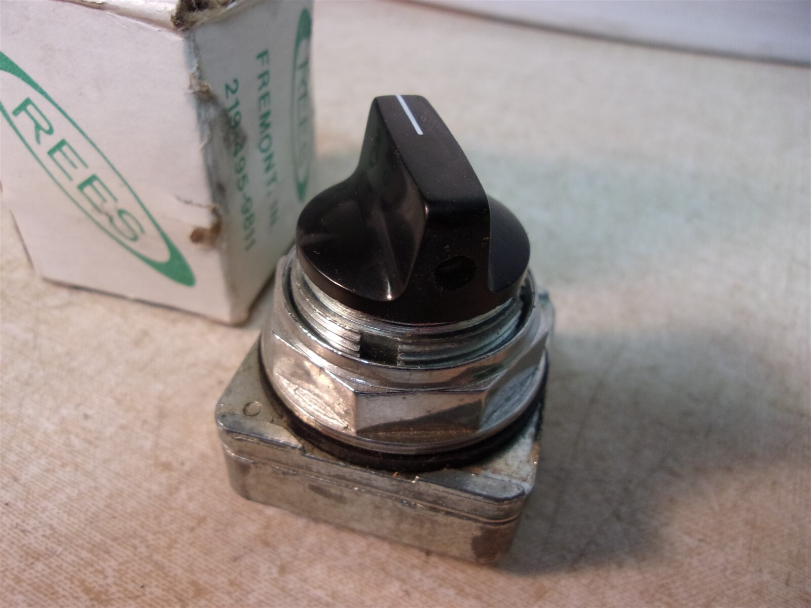 NEW Rees 6.86 Selector Switch *FREE SHIPPING*