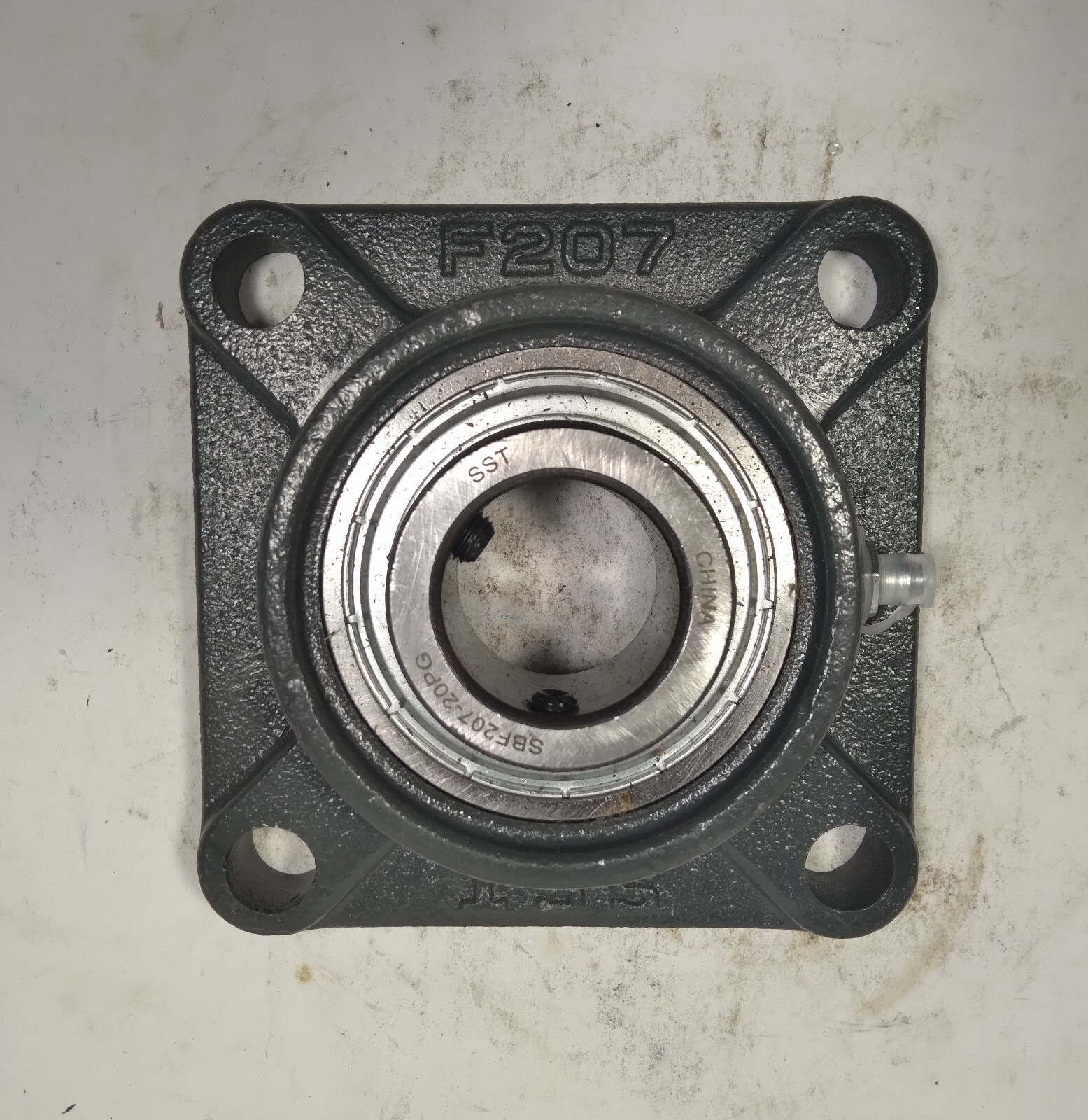 1 NEW SBF207-20PG FOUR BOLT FLANGE HOUSING UNIT NNB ***MAKE OFFER***