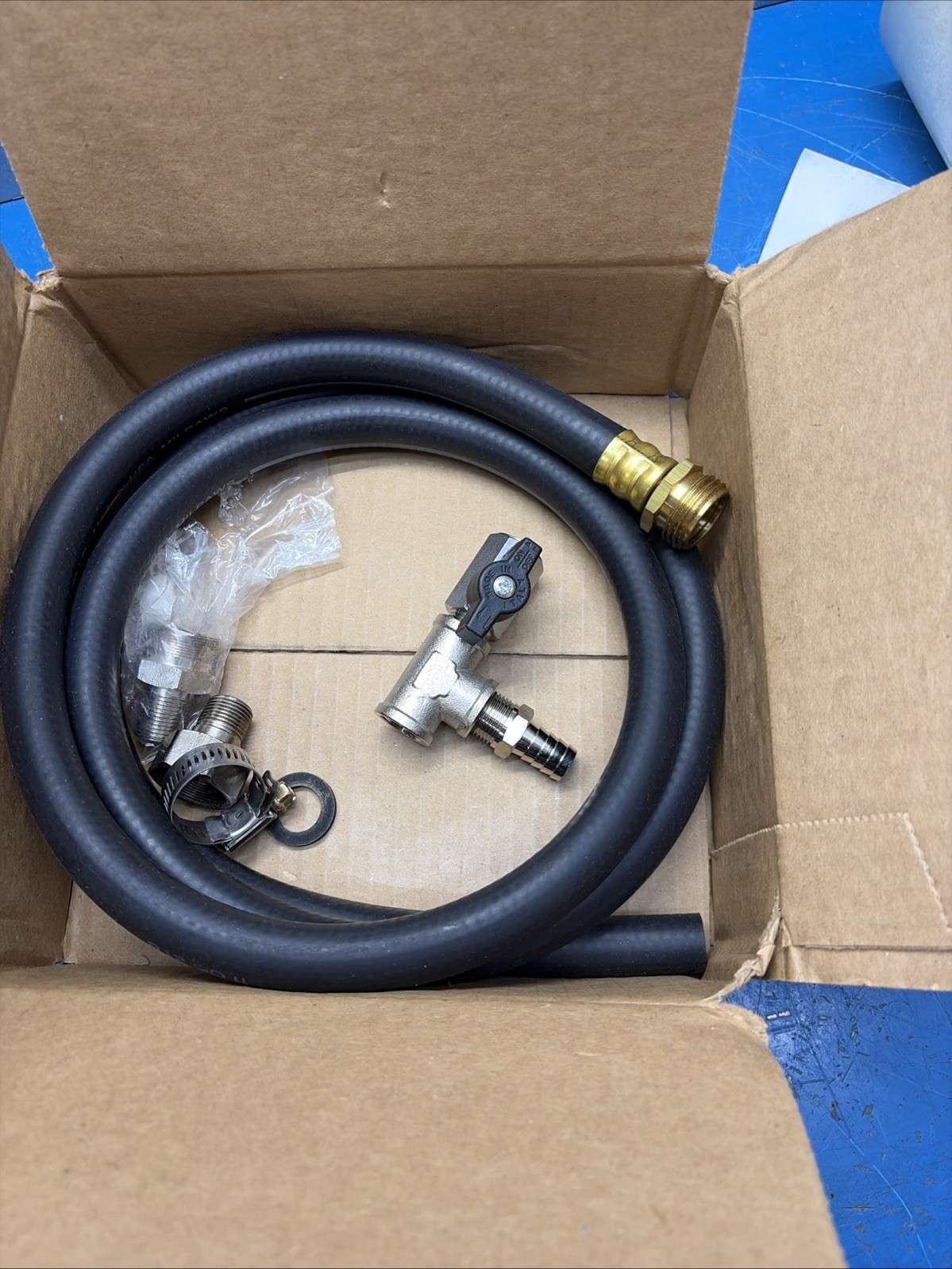 DEMA Engineering 68.4.2 Faucet Adapter Kit For Chemical Dispensing NIB