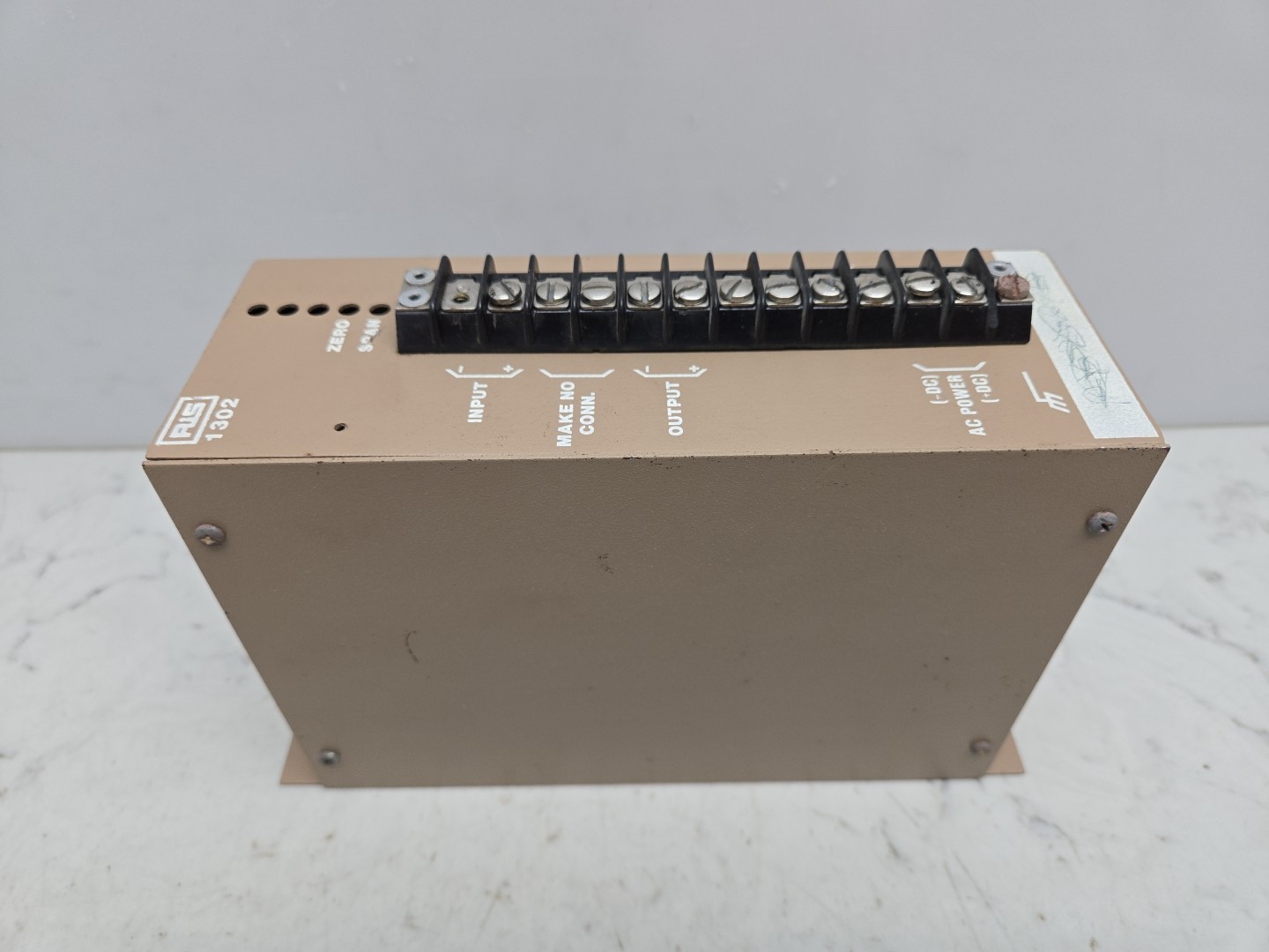 RIS SC-1302 Voltage/Current Isolated Transmitter 115VAC 4-20mA 1-5VDC 4W 50/60Hz