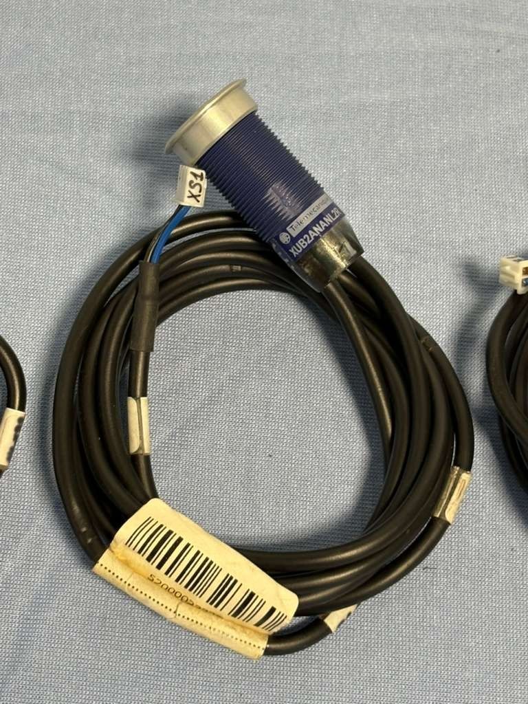 4x Telemecanique Proximity Switch Part XUB2AKSNL2T XUB2ANANL2R for Adani BV 5030