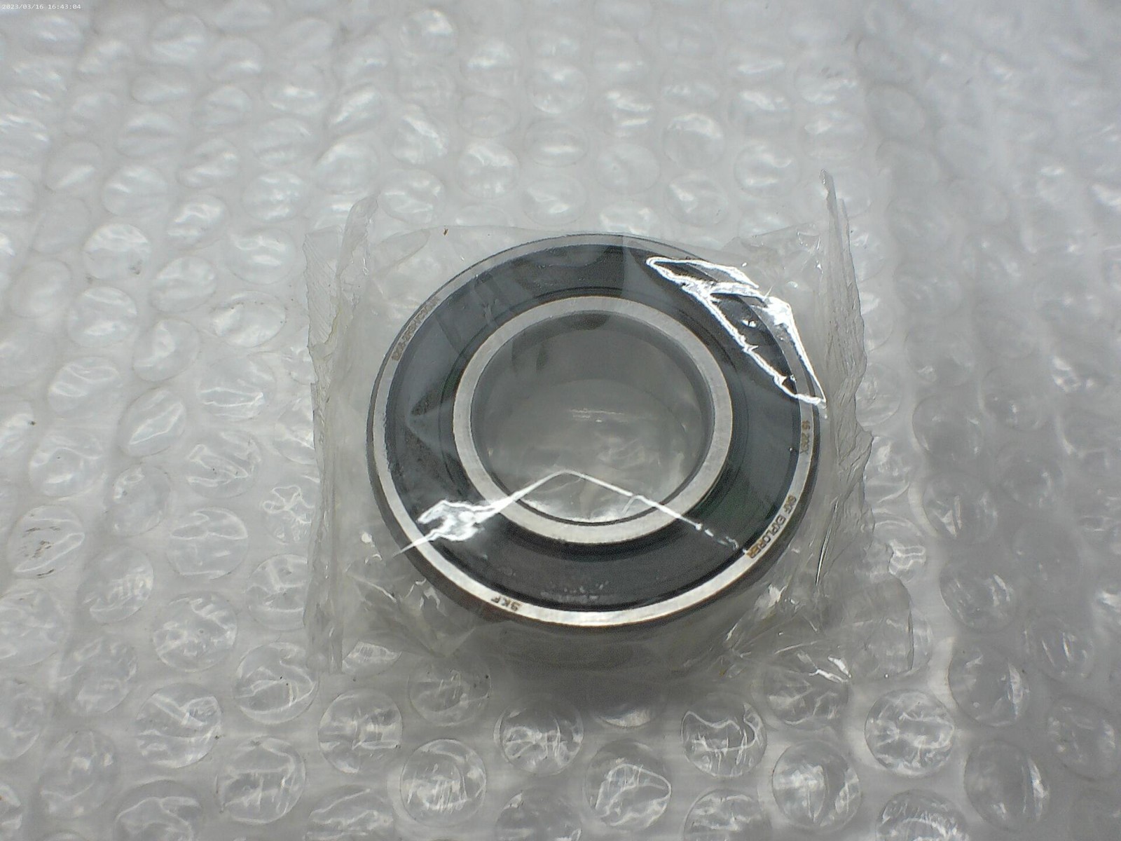 SKF EXPLORER 6205 2RSJEM BEARING LOT OF 3 NSMP