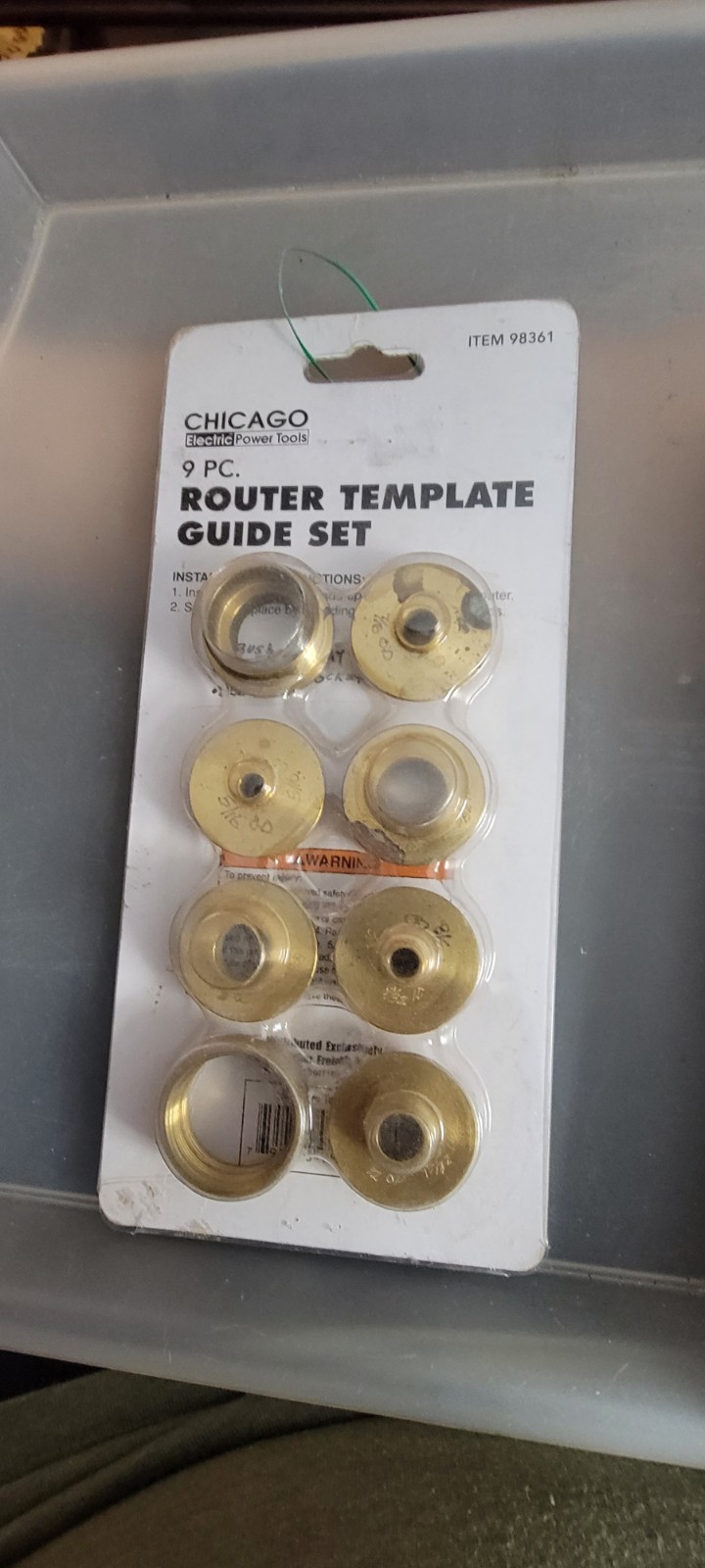 CHICAGO ELECTRIC POWER TOOLS 98361 PIECE ROUTER TEMPLATE GUIDE SET, White Box