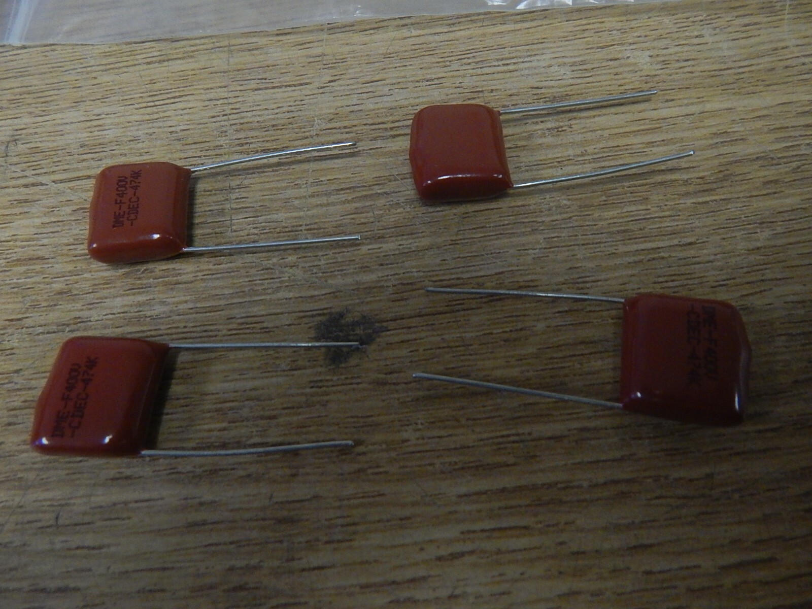 NEW Mouser Electronics 5989-400V.47F Polyester Film Capacitors, Lot of 4